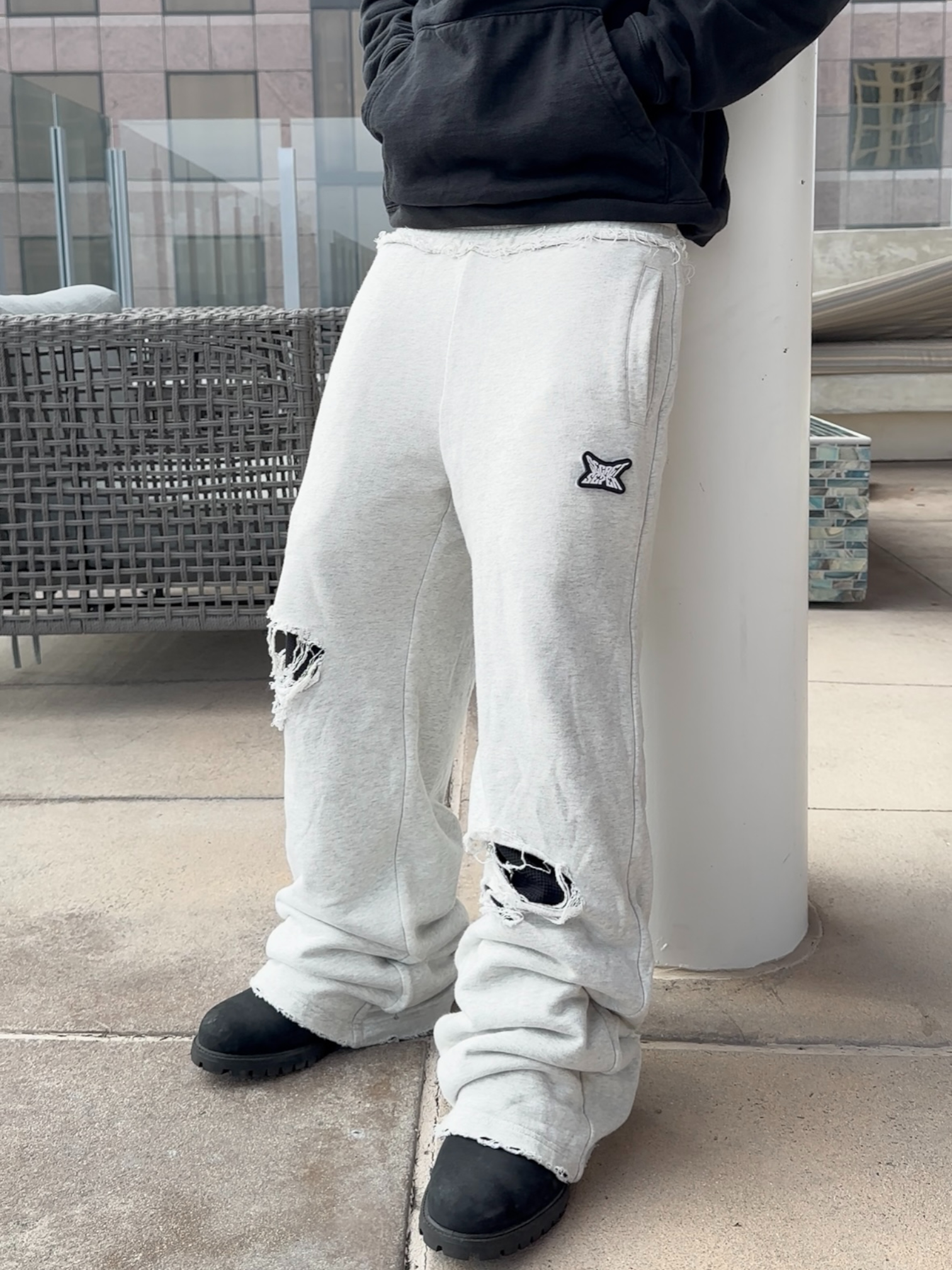 "LOGO" BAGGY SWEATPANTS